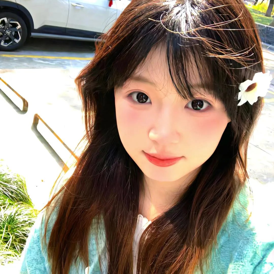 蒂拉和兰妮劫火车